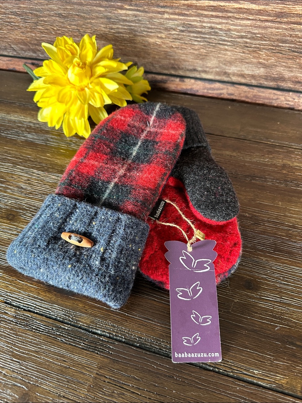 Baabaazuzu Plaid Button Cuff Mittens - Red & Gray reverse color Pattern